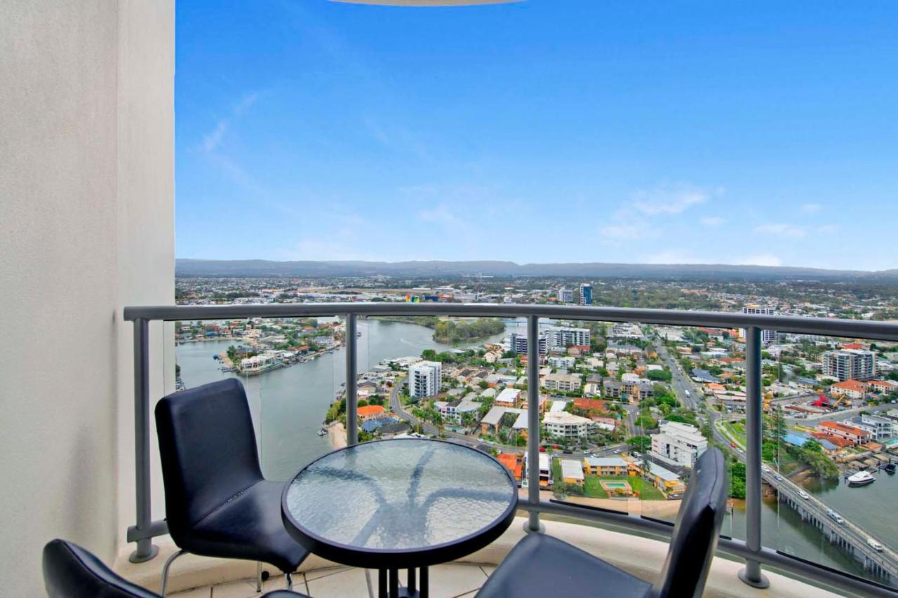 Chevron Renaissance - Self Contained & Privately Managed Apartments Gold Coast Exterior photo