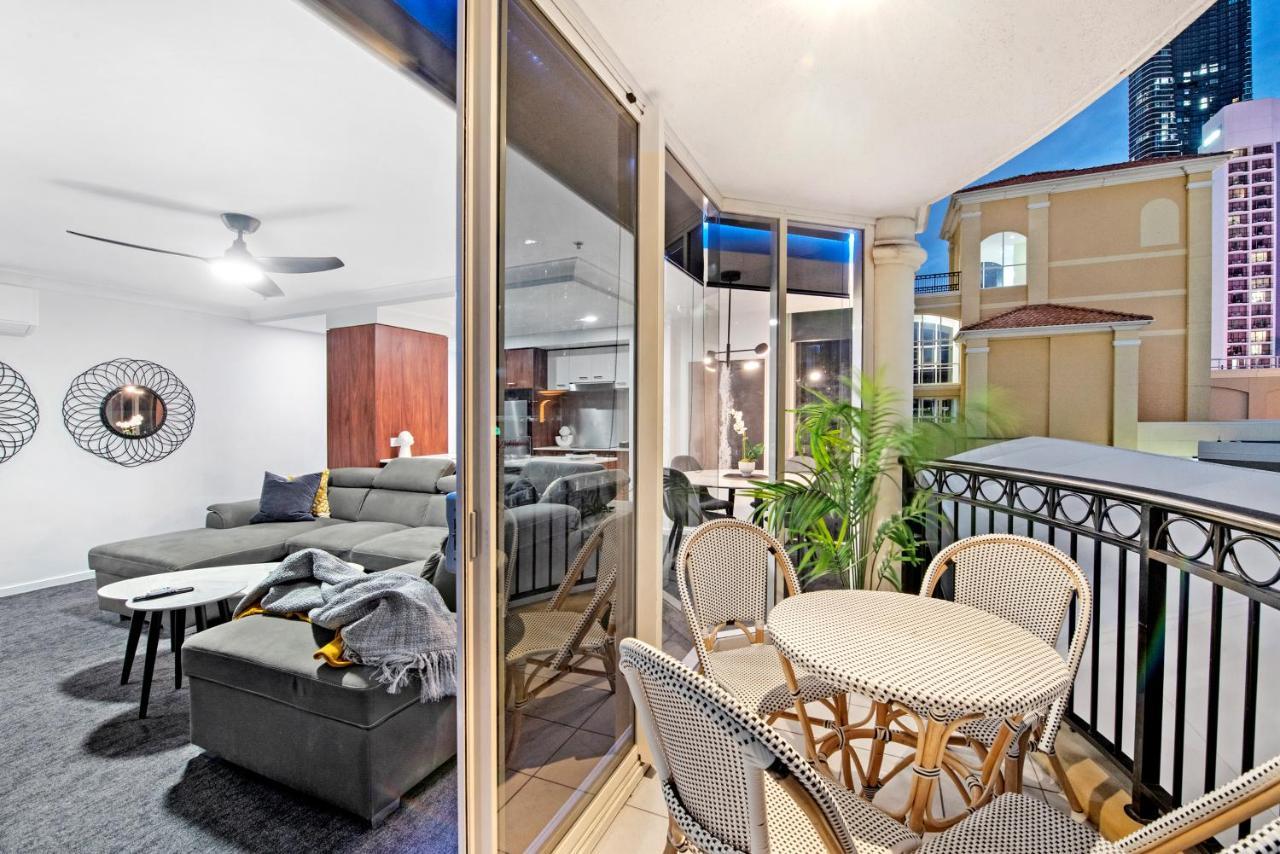 Chevron Renaissance - Self Contained & Privately Managed Apartments Gold Coast Exterior photo